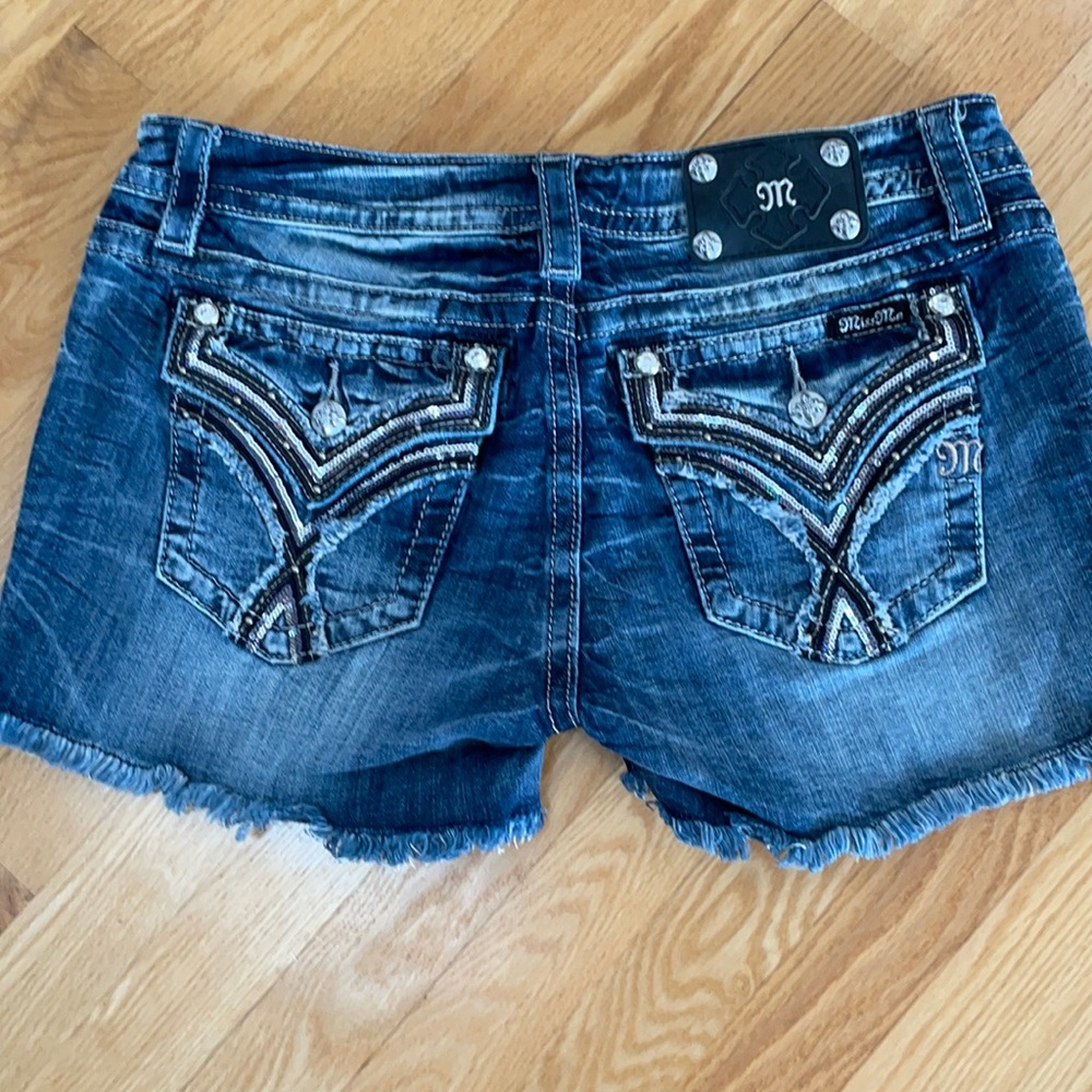 MissMe Signature Shorts 💙